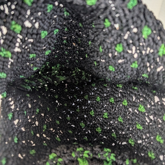 Vintage Crochet Green Woven Handbag with Bamboo Wooden Handles - Picture 3 of 3